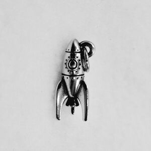 🚀James Avery Retired Reach For The Stars Rocket🚀 Charm